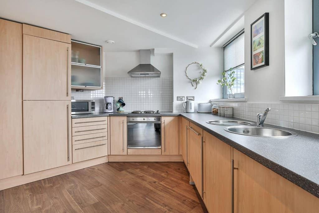 The Exclusive Gem Of Leeds - Sleeps 8 Apartman Kültér fotó