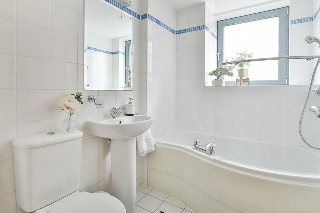The Exclusive Gem Of Leeds - Sleeps 8 Apartman Kültér fotó