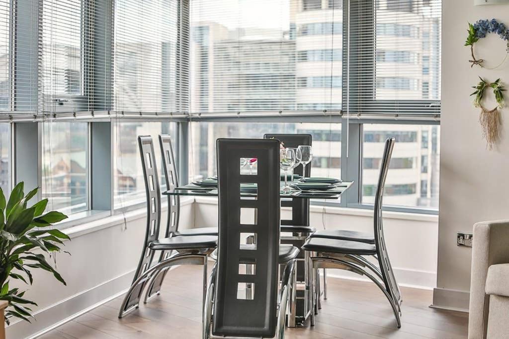 The Exclusive Gem Of Leeds - Sleeps 8 Apartman Kültér fotó
