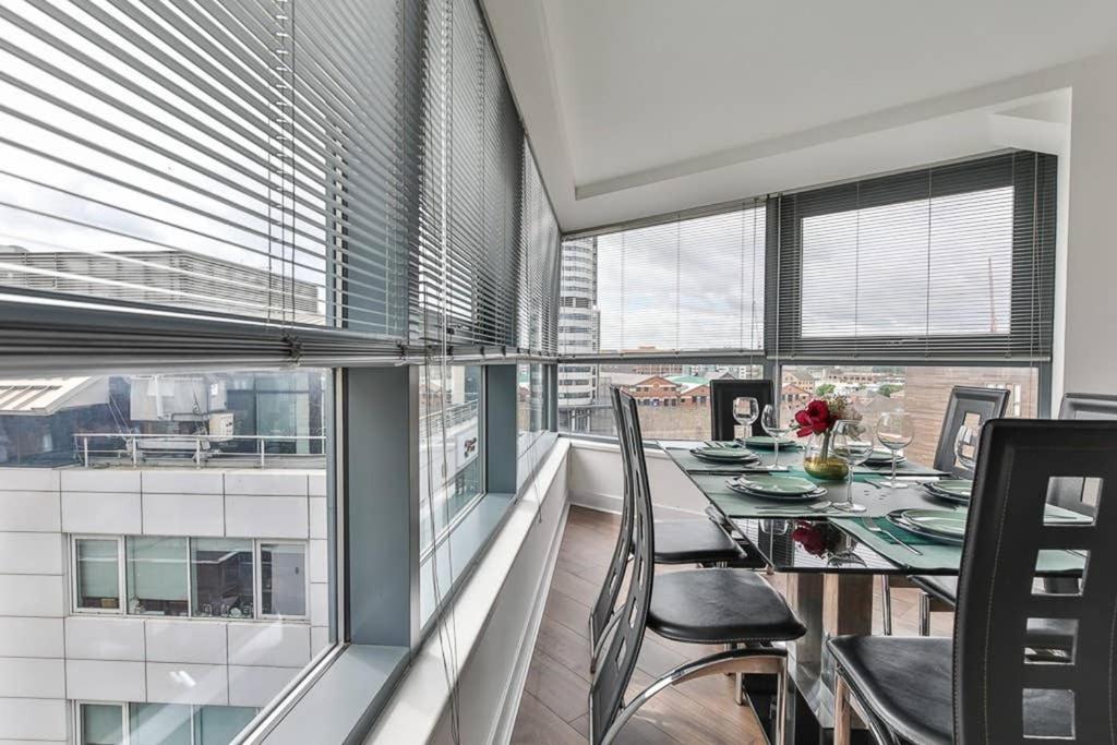 The Exclusive Gem Of Leeds - Sleeps 8 Apartman Kültér fotó